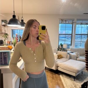 Fuzzy cropped sweater
